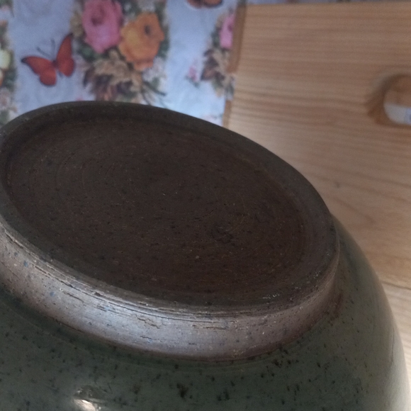 Pottery Bowl - Picture 3 of 4